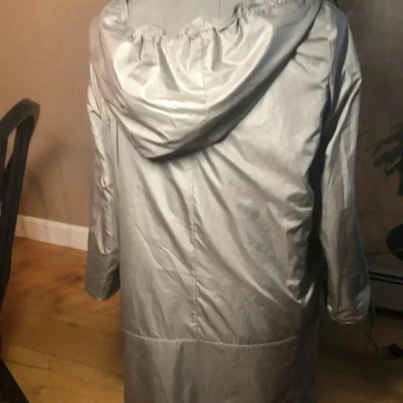 Trina Turks Reversible Coat. Size 4 - Picture 7 of 9